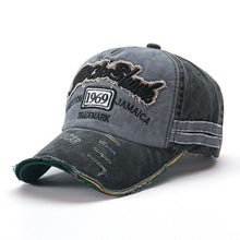Load image into Gallery viewer, Retro Hat